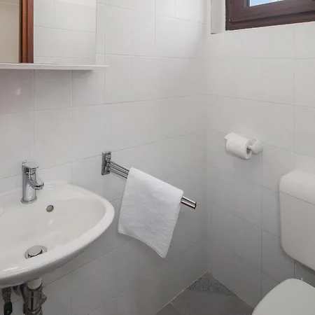 Iii * Kaštelir