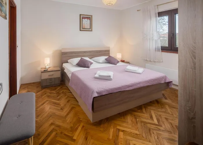 Apartment Kastelir III *