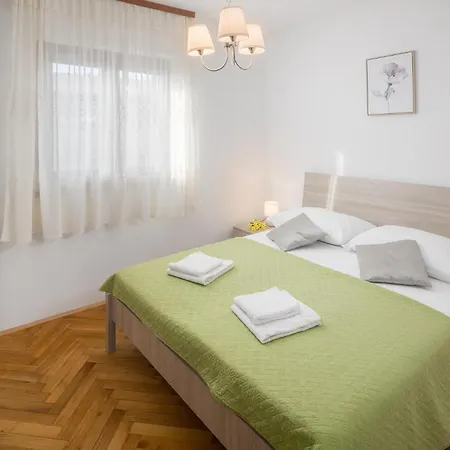 Lovely Apartment In Kastelir With Wifi * Kastelir